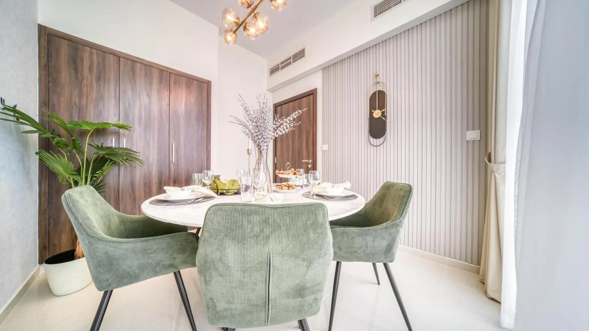 Autumn Serenity Manor: Luxury 3 Bedroom Townhouse Ντουμπάι