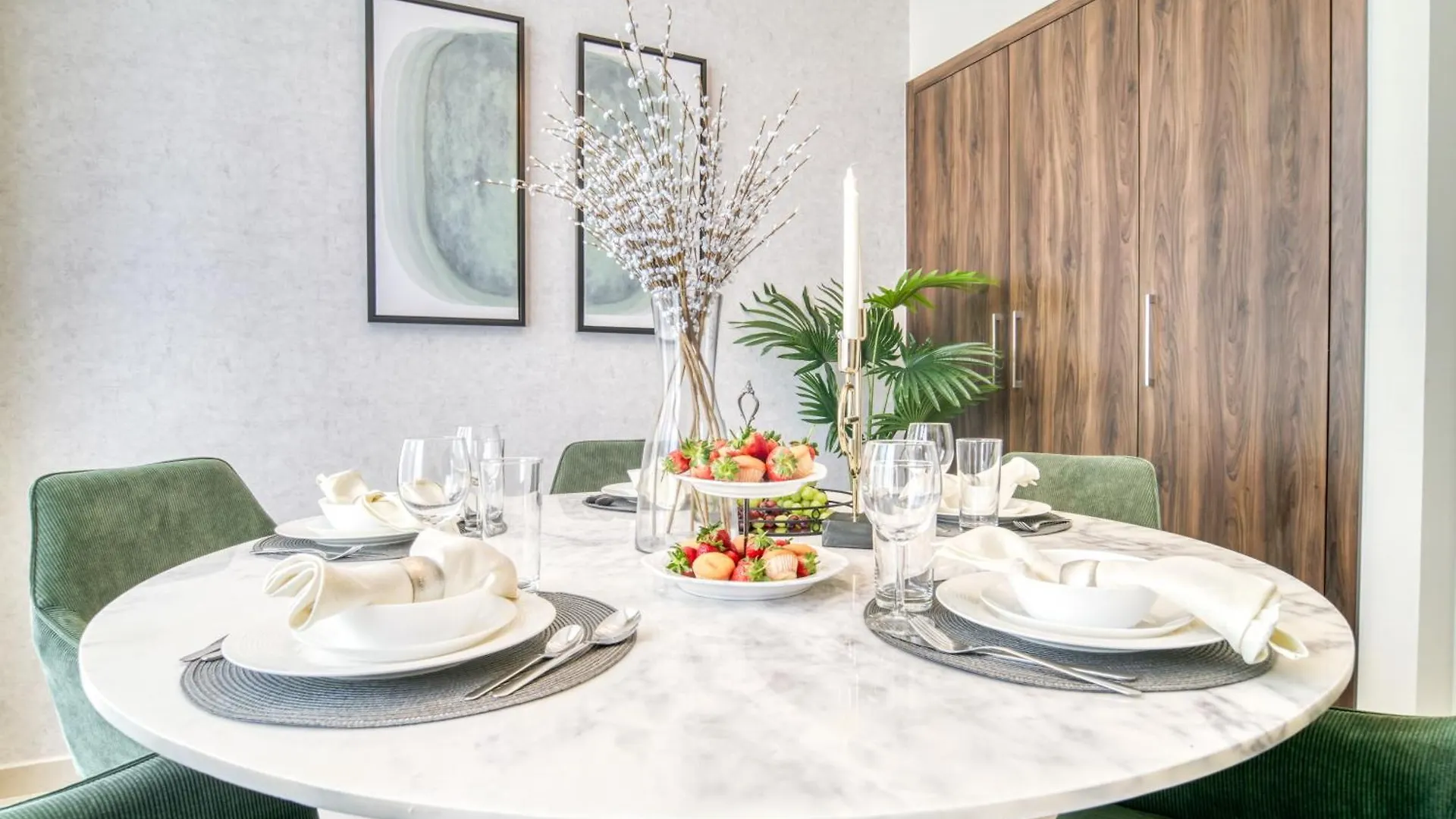 Autumn Serenity Manor: Luxury 3 Bedroom Townhouse Ντουμπάι